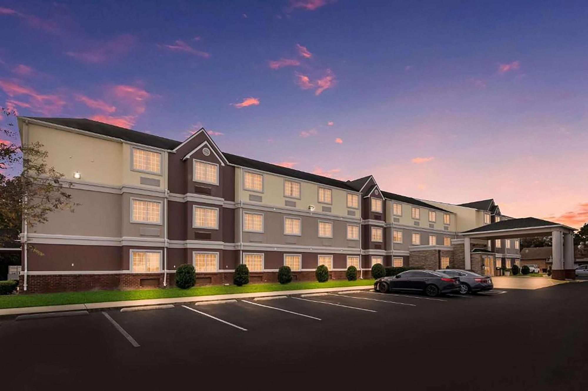 Baymont By Wyndham Elizabeth City Esterno foto